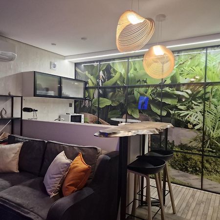 Апартаменты В Гостевом Домике Almaty Extérieur photo