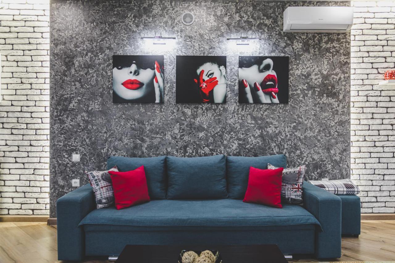 Апартаменты В Гостевом Домике Almaty Extérieur photo