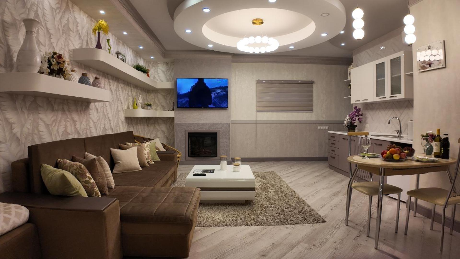 Апартаменты В Гостевом Домике Almaty Extérieur photo